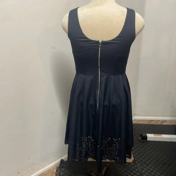 Betsy Johnson dress size 12  with eyelet rimmed bottom decoration - Picture 3 of 10